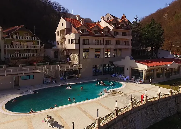 Kopaonik Lukovska Banja فندق Lukovo (Kursumlija)
